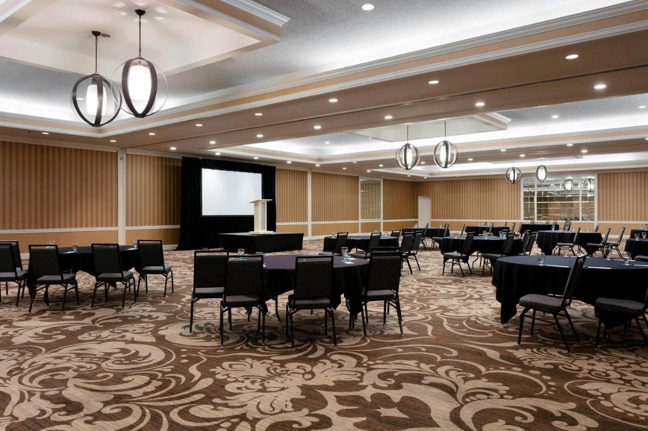 Sheraton Charlotte Hotel Buitenkant foto