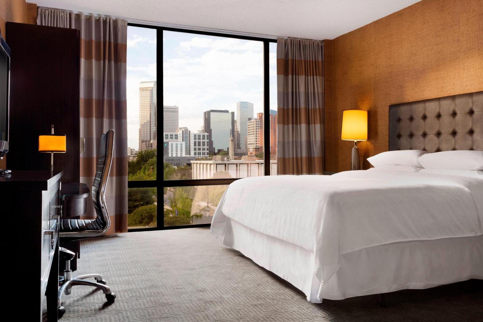 Sheraton Charlotte Hotel Buitenkant foto